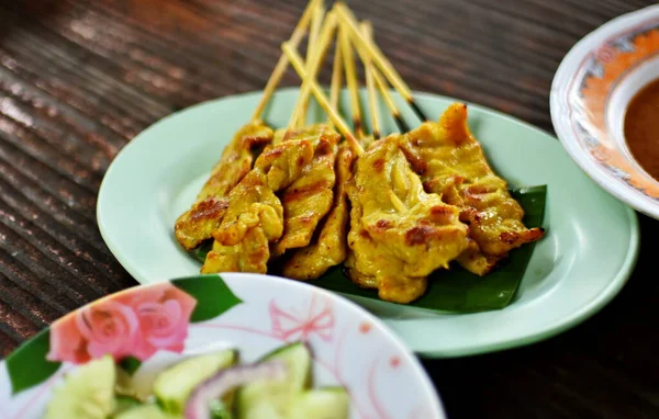 Fıstık soslu Pork Satay.