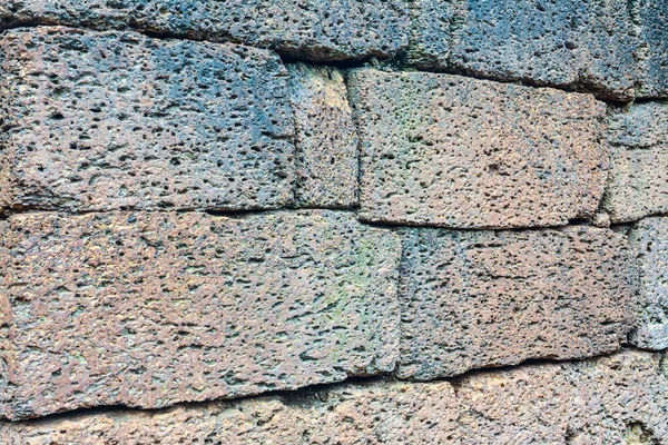 Eski tapınak Wat Mahathat 'da, Tayland' ın Ratchaburi ilinde bir ibadethane bulunmaktadır..