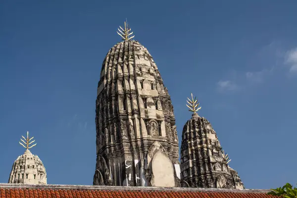 Eski tapınak Wat Mahathat 'da, Tayland' ın Ratchaburi ilinde bir ibadethane bulunmaktadır..