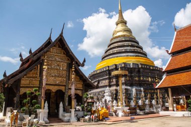Wat Phra içerisinde Lampang Luang, Tayland 'ın kuzeyi Lampang' da yer alan bir Budist tapınağıdır..