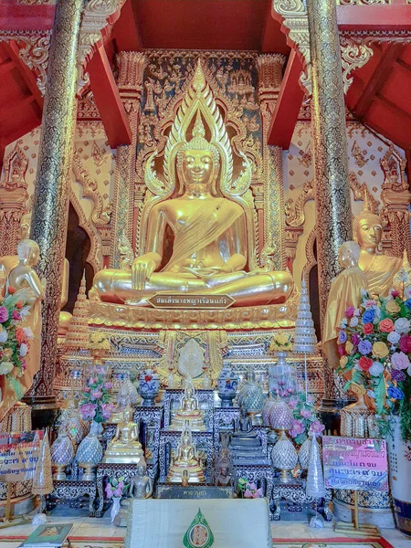 Estatua Buda Wat Phra Rattana Mahathat Phitsanulok Provincia Tailandia —  Fotos de Stock