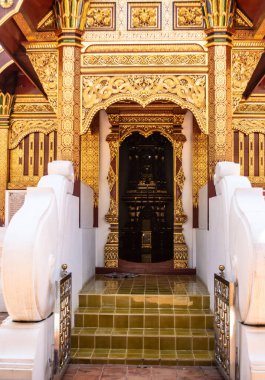 Wat Phra içerisinde Lampang Luang, Tayland 'ın kuzeyi Lampang' da yer alan bir Budist tapınağıdır..