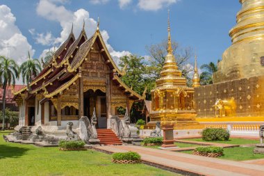 Wat Phra Singh Tayland 'ın kuzeyindeki Chiang Mai bölgesinde bulunan bir Budist tapınağıdır.. 