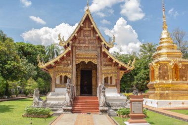 Wat Phra Singh Tayland 'ın kuzeyindeki Chiang Mai bölgesinde bulunan bir Budist tapınağıdır.. 