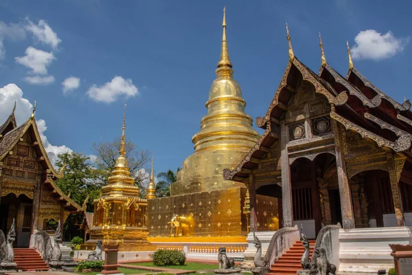 Dentro Wat Phra Singh Templo Buddhist Wat Tailandés Provincia Chiang Fotos de stock