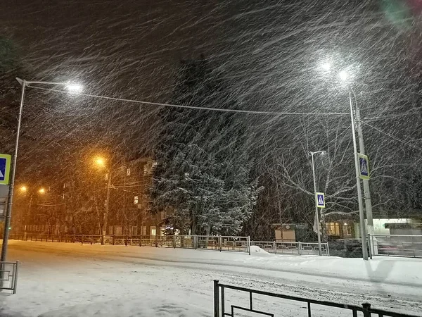 Nevicate Notturne Città — Foto Stock