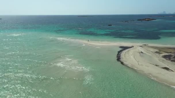 Illetes beach in Formentera, turquoise waters and white sand from a drone view. — Stock Video