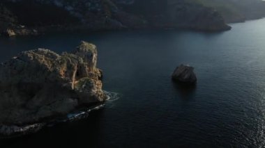 Santa Ines, İbiza 'daki Puertas del Cielo bölgesinin hava görüntüleri..