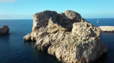 Santa Ines, İbiza 'daki Puertas del Cielo bölgesinin hava görüntüleri..