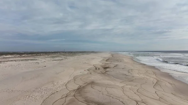 Enorme Spiaggia Completamente Vuota Con Una Vasta Area Dune Sulla — Foto Stock