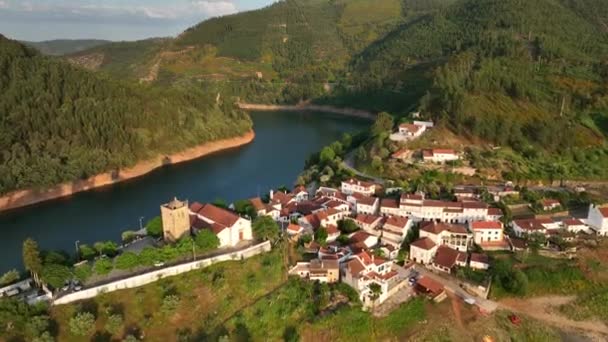 Small Mountain Village Located Peninsula Shore River Portugal — Vídeos de Stock