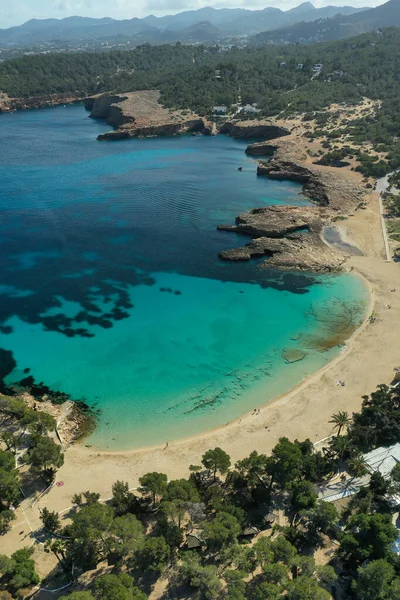 Ibiza 'daki Cala Bassa' nın hava görüntüsü