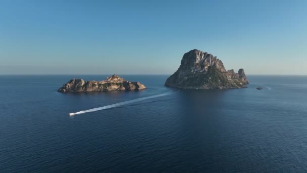 Aerial Video Vedra Vedranell Islands Ibiza Yacht Returning Visiting Sailing — Vídeos de Stock