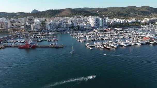 Hyperlapse Marina Sunset Boats Yachts Entering Port Sant Antoni Ibiza — 图库视频影像