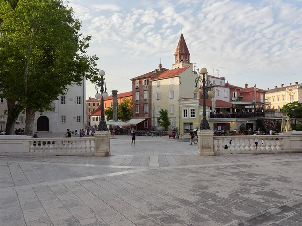 Zadar Chorwacja Lipca 2021 Plac Petra Zoranica Turystami — Zdjęcie stockowe