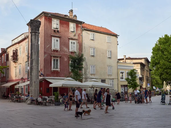 Zadar Croatia July 2021 Petra Zoranica Square Tourists — Stock Photo, Image
