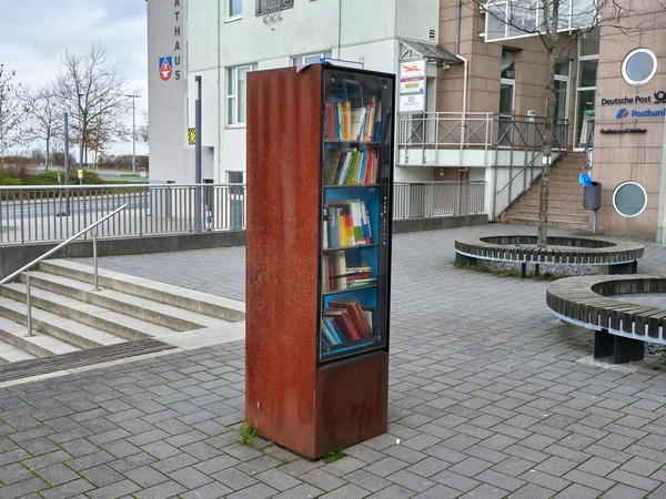 Heiligenhaus Německo Prosinec 2020 Selektivní Zaměření Pouliční Krabice Knihami Veřejná — Stock fotografie