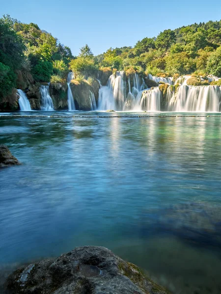 Vista Las Cascadas Cascadas Skradinski Buk Sobre Río Krka Parque —  Fotos de Stock