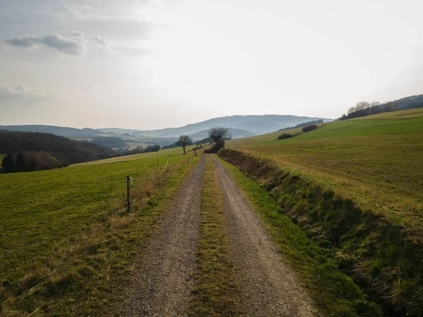 Long Dirt Road Agricultural Fields Sunny Afternoon Spring — Stock Photo, Image