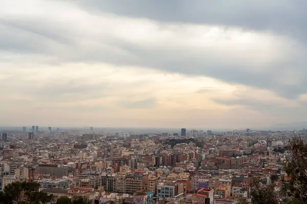 Cityscape Της Barcelona Ουρανό Σύννεφο Ηλιοβασίλεμα — Φωτογραφία Αρχείου