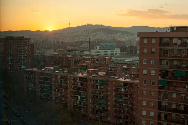 Stadsgezicht Van Barcelona Berg Tibidabo Tijdens Zonsondergang — Stockfoto