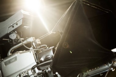 Stüdyo ekipmanlarının soyutlanması video ışıkları TV yayını podcast