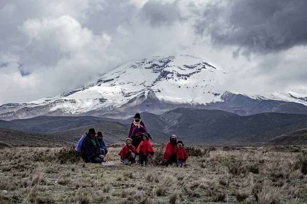 Urfolk Familj Chimborazo Landskap Bakgrund Ecuador Latin Ecuadorian — Stockfoto