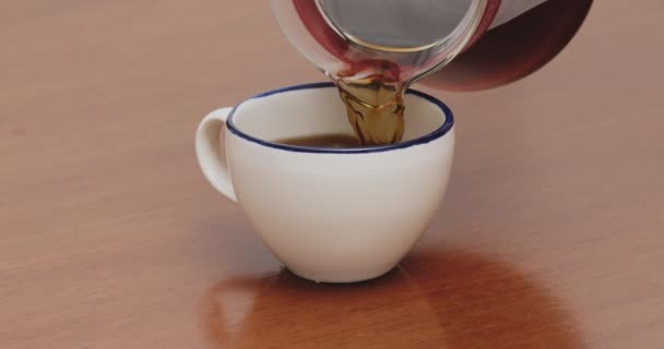红咖啡 杯状慢动作木料 — 图库视频影像