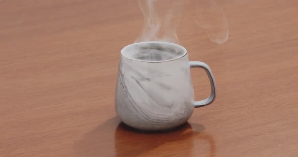 Palenie Filiżanka Czarny Specjalność Kawa Powolny Ruch Gorąca Kawa Twirl — Wideo stockowe
