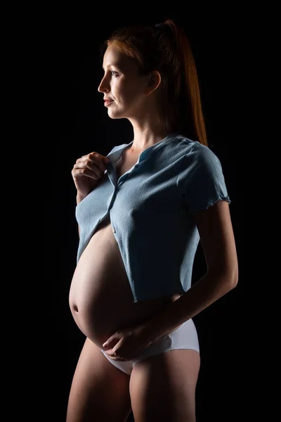 Pregnant Woman Big Belly Red Hair Posing Black Background Studio — Stock Photo, Image