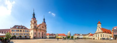 Ludwigsburg, Baden-Wurttemberg, Almanya - 08.27.2019: Ludwigsburg 'da Panorama, Pazar yeri