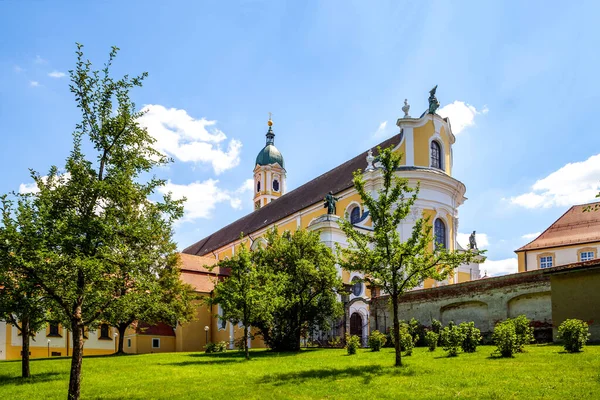 Manastırın Güzel Manzarası Ochsenhausen — Stok fotoğraf