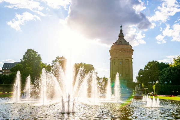 su kulesinde mannheim, Almanya