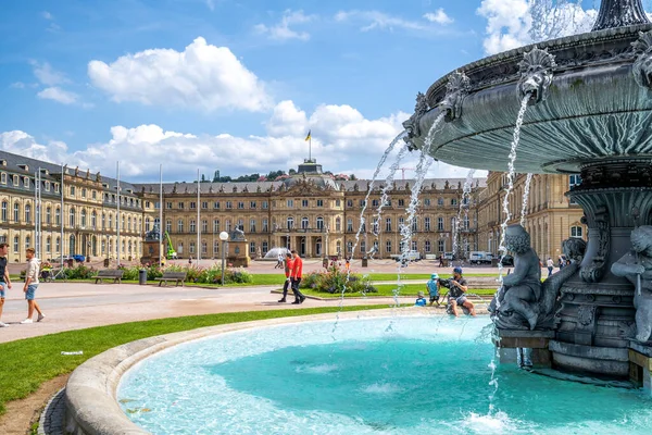 Castle Square, Stuttgart, Baden Wuerttemberg, Almanya 