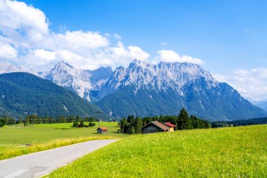 Krn ve Mittenwald arasındaki Karwendel Alpleri, Bavyera, Almanya 