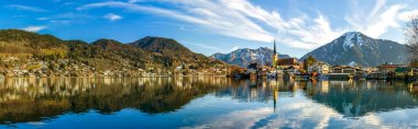 Tegernsee ve Rottach Egern üzerinde Panorama Manzarası, Almanya 