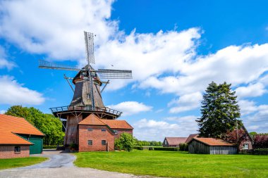 Edewecht, Doğu Friesland, Almanya 'daki yel değirmeni 