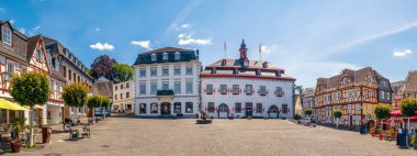 Pazar, Linz am Rhein, Almanya 