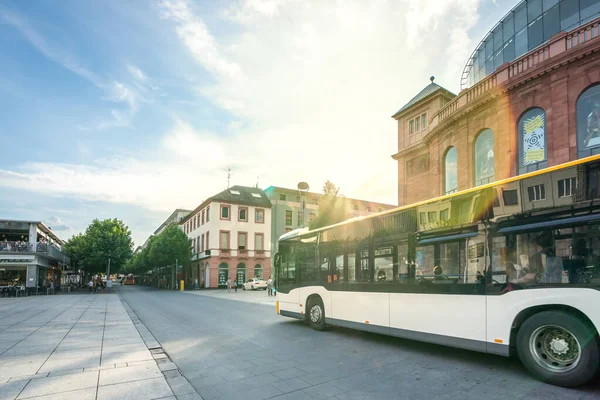 Mainz, Almanya 'da otobüs 