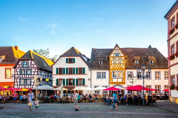 ドイツ ノイシュタットの市場 Der Weinstrasse Germany — ストック写真