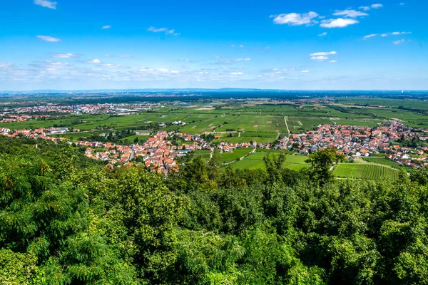Vista Castelo Hambach Sobre Rua Vinho Alemão — Fotografia de Stock