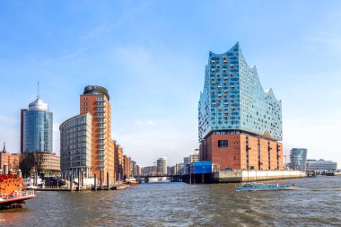 Hamburg, Almanya 'daki Opera Evi ve Limanı 