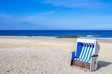 Almanya 'nın kuzeyinde, Sylt, Holstein eyâletinde plaj 