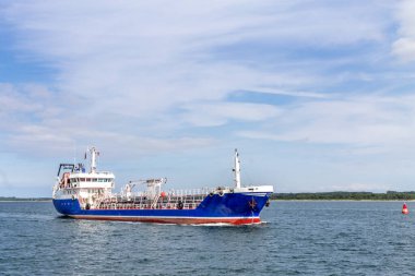 Almanya 'nın Travemuende limanında gemi 