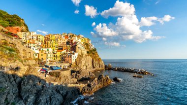 İtalya 'daki Cinque Terre' de Manarola 