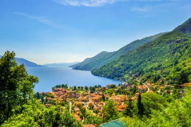 Lago Maggiore, İsviçre / İtalya 'ya bak