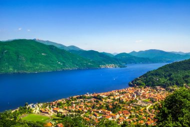 Lago Maggiore, İsviçre / İtalya 'ya bak