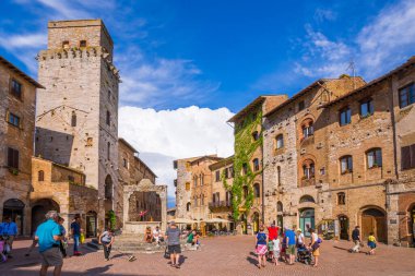 Tarihi şehir San Gimignano, İtalya 