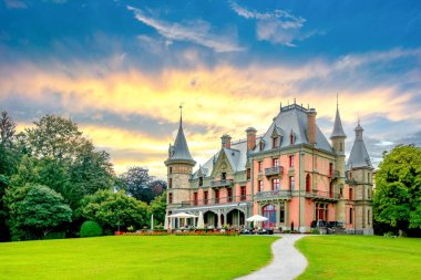 Schadau Kalesi, Thun, Thun Gölü, İsviçre 