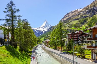 Güzel köy Zermatt, İsviçre 